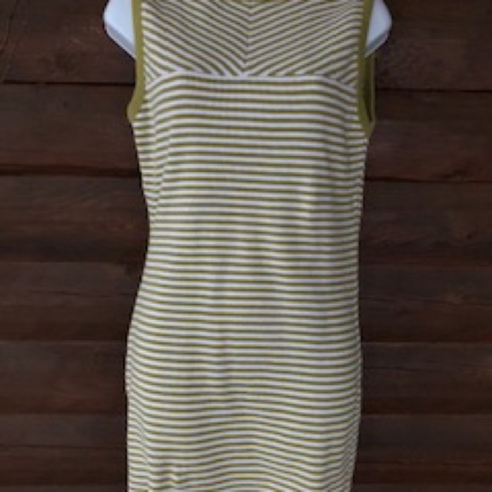 Great stretch striped dress